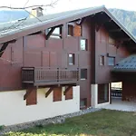 La De L'ours 4*