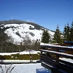La De L'ours 4*