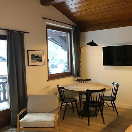 Aparthotel La De L'ours