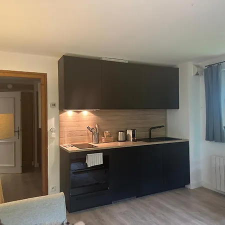 La De L'ours Aparthotel 4*