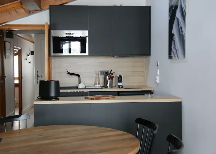 La De L'ours Apartmanhotel 4*