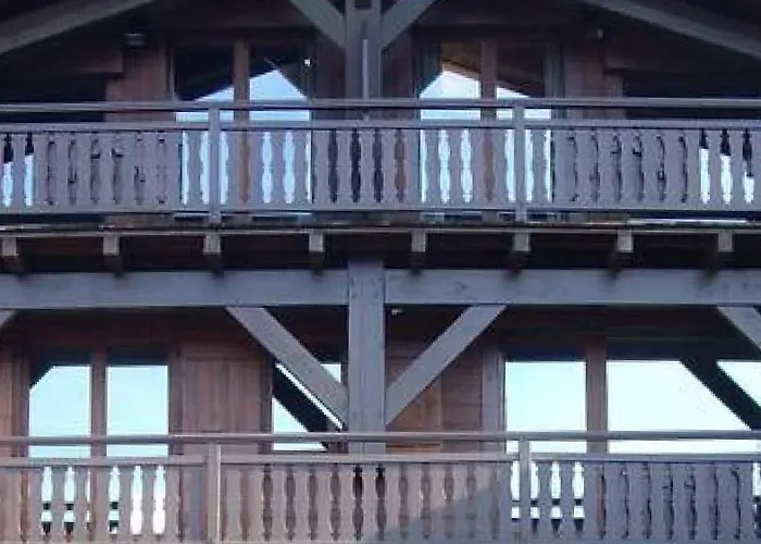 La De L'ours Apartmanhotel 4*