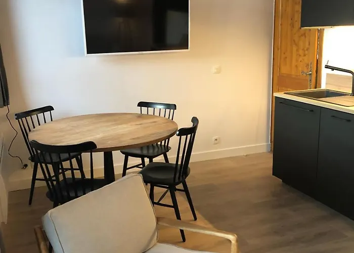 La De L'ours Apartmanhotel 4*