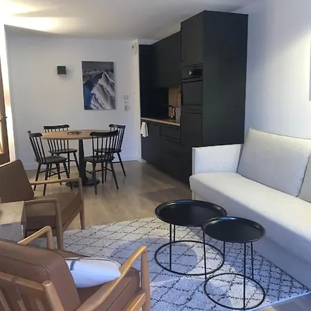 La De L'ours Aparthotel