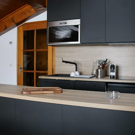 La De L'ours 아파트호텔 4*