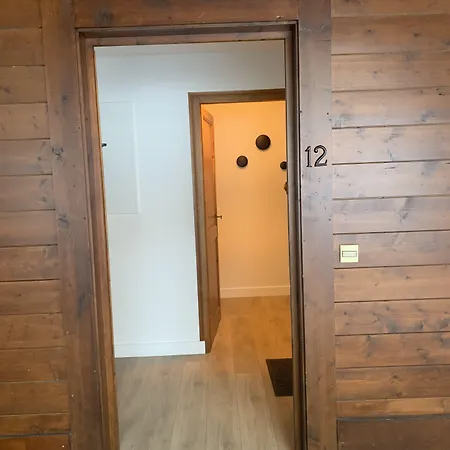 La De L'ours Aparthotel