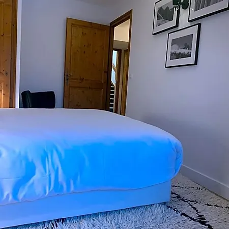 La De L'ours Aparthotel 4*