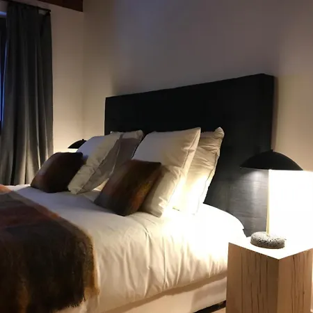 La De L'ours Aparthotel 4*